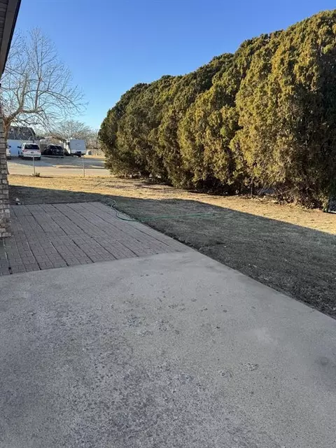 Exterior - 2101 Galaxy Dr, Altus, OK 73521 photo 5 of 5