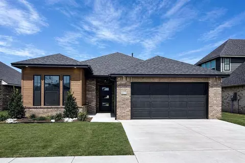 4825 Desert Willow Ln, Edmond, OK 73034