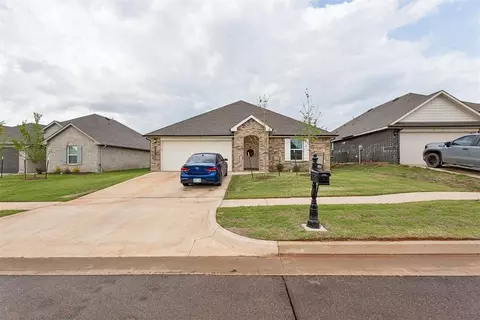 9049 NW 149th St, Yukon, OK 73099