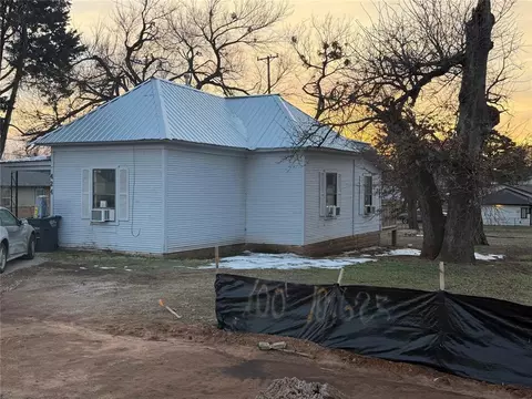 424 S Kickapoo Ave, Shawnee, OK 74801 photo 2