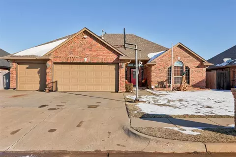 10721 NW 39th St, Yukon, OK 73099