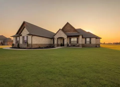 2545 Farm Dr, El Reno, OK 73036