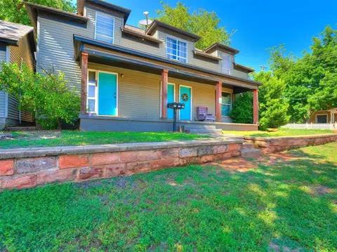 220 E Springer Ave, Guthrie, OK 73044 photo 2