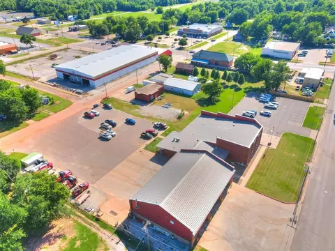 220 E Springer Ave, Guthrie, OK 73044 photo 24