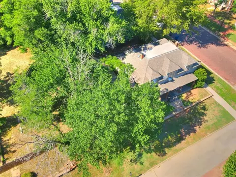 220 E Springer Ave, Guthrie, OK 73044 photo 14