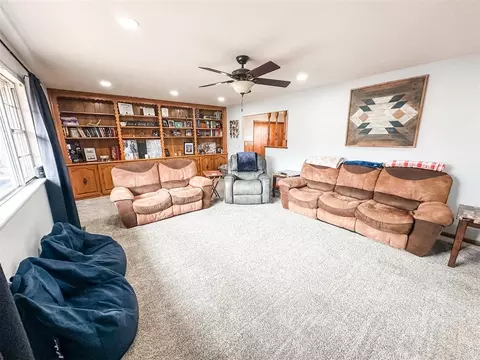 114 W Pine St, Binger, OK 73009 photo 29
