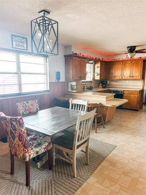 114 W Pine St, Binger, OK 73009 photo 33