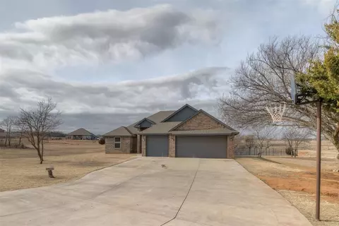2000 Loyal Roots Cir, Blanchard, OK 73010