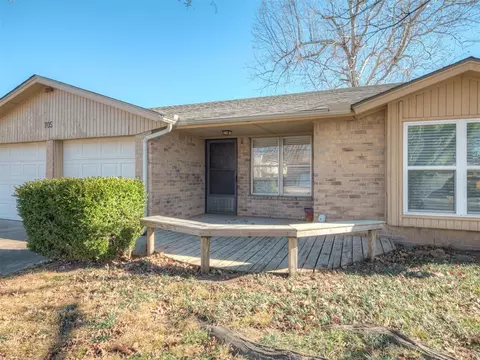 705 Ash Ln, Norman, OK 73072 photo 4