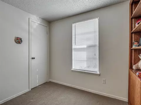 705 Ash Ln, Norman, OK 73072 photo 34
