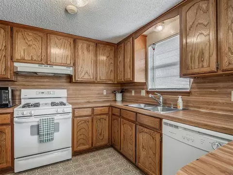 705 Ash Ln, Norman, OK 73072 photo 12