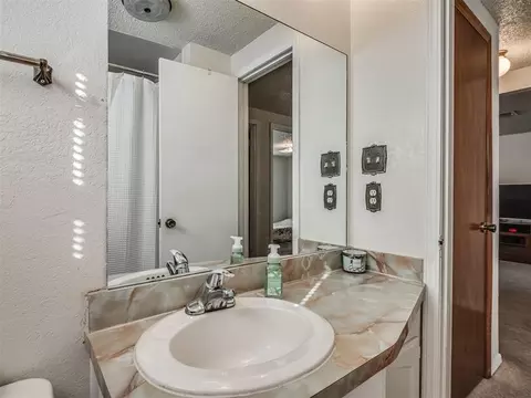 705 Ash Ln, Norman, OK 73072 photo 32