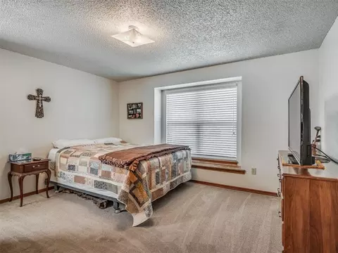 705 Ash Ln, Norman, OK 73072 photo 22