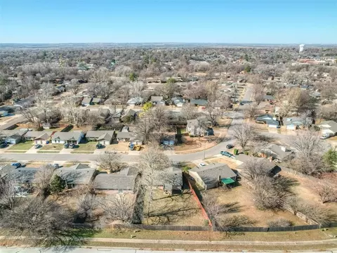 705 Ash Ln, Norman, OK 73072 photo 49