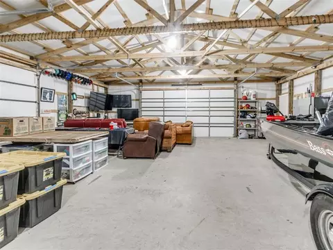 Exterior - 1874 E Rock Creek Rd, Tuttle, OK 73089 photo 2 of 2