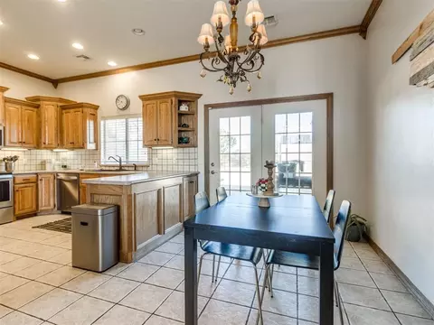 Dining - 1874 E Rock Creek Rd, Tuttle, OK 73089 photo 1 of 2