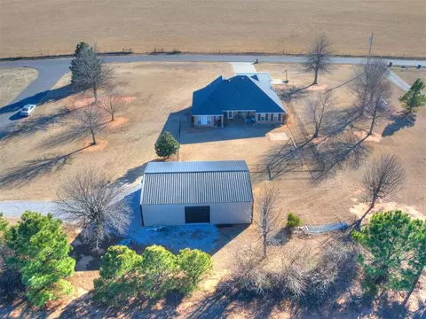 View/Area - 1874 E Rock Creek Rd, Tuttle, OK 73089 photo 2 of 2