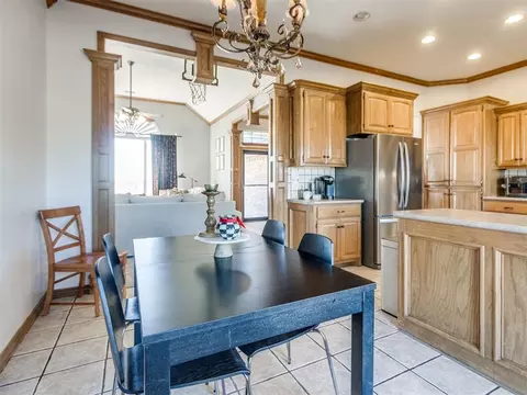 Dining - 1874 E Rock Creek Rd, Tuttle, OK 73089 photo 2 of 2