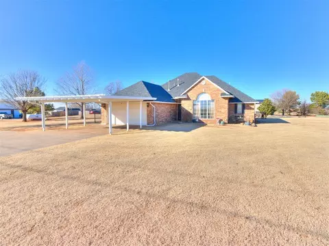 1874 E Rock Creek Rd, Tuttle, OK 73089