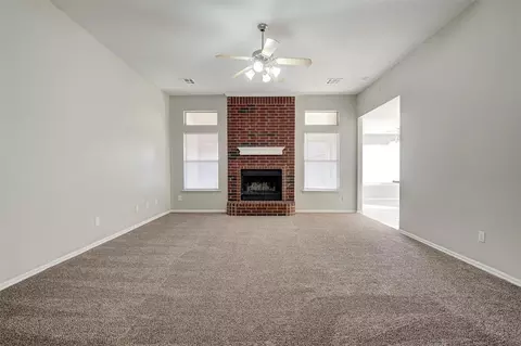 720 Elder Ln, Mustang, OK 73064 photo 8