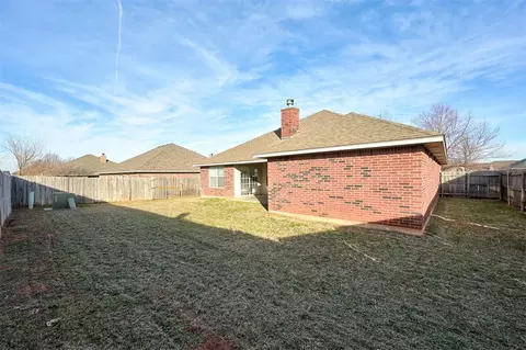 720 Elder Ln, Mustang, OK 73064 photo 34