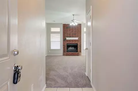 720 Elder Ln, Mustang, OK 73064 photo 6