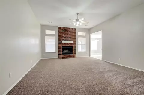 720 Elder Ln, Mustang, OK 73064 photo 7