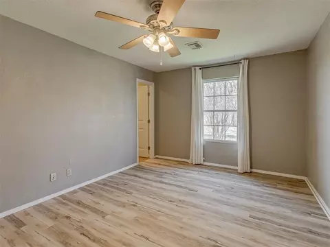 Bedroom - 2124 Oakside Dr, Norman, OK 73071 photo 3 of 8