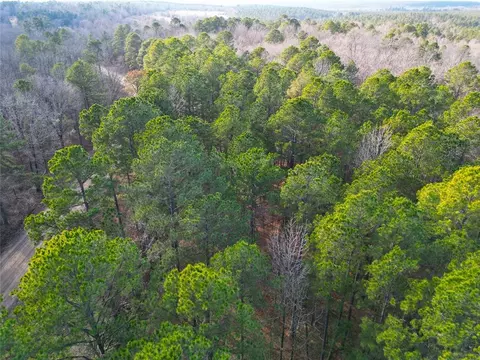 653 Johnny Beavers Trail Rd, Broken Bow, OK 74728