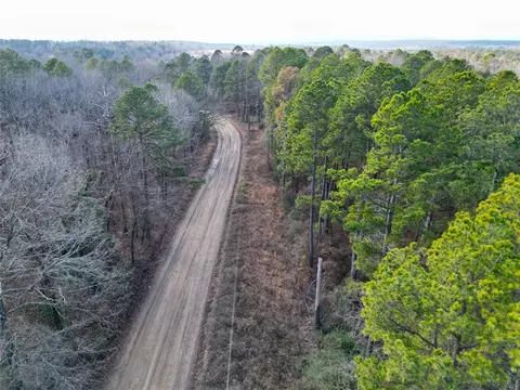 720 Johnny Beavers Trail Rd, Broken Bow, OK 74728