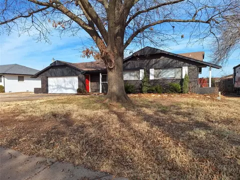 612 Skyline Dr, El Reno, OK 73036