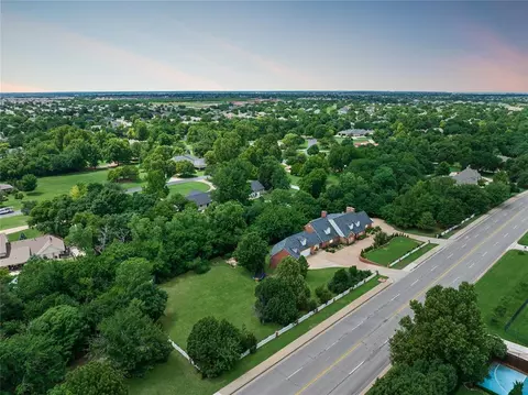 14701 N Western Ave, Edmond, OK 73013