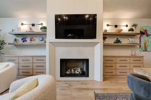 Living - 4420 Trophy Dr, Norman, OK 73072 photo 2 of 6