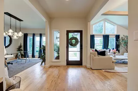 Entry Way - 4420 Trophy Dr, Norman, OK 73072 photo 2 of 3