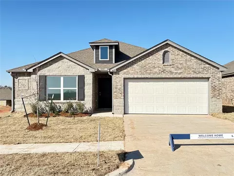425 Silas Dr, Tuttle, OK 73089