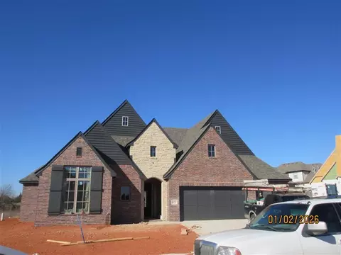 15717 Flora Ave, Edmond, OK 73013
