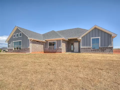 1979 Twin Spires Trl, Blanchard, OK 73010