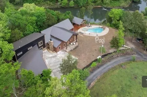 499 Glover River Rd, Battiest, OK 74722