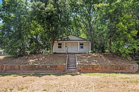 917 W Colorado Ave, Chickasha, OK 73018