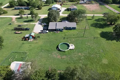 View/Area - 513 E Monroe St, Maud, OK 74854 photo 2 of 3