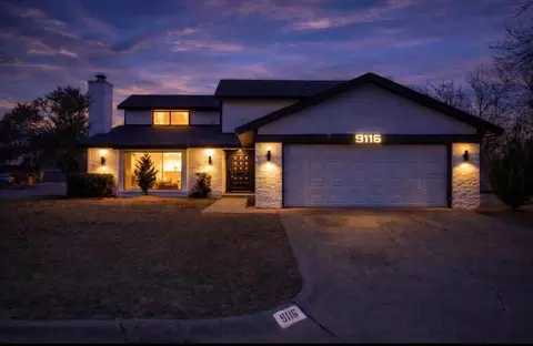 9116 Lansbrook Ln, Oklahoma City, OK 73132