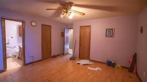 Bedroom - 501 E 141st Pl, Glenpool, OK 74033 photo 2 of 6
