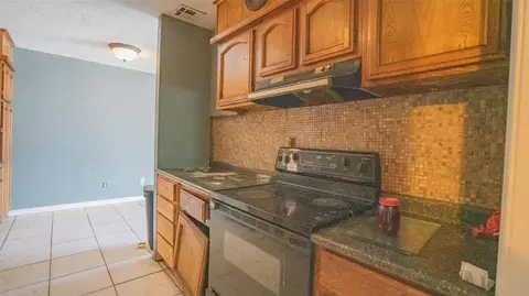 Kitchen - 501 E 141st Pl, Glenpool, OK 74033 photo 2 of 3