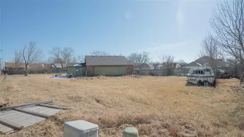 Exterior - 501 E 141st Pl, Glenpool, OK 74033 photo 4 of 4
