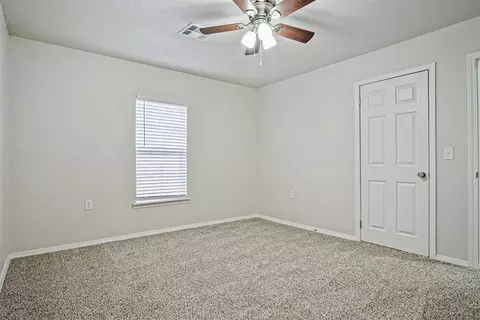 Bedroom - 1801 Comanche Rd, Norman, OK 73026 photo 2 of 7