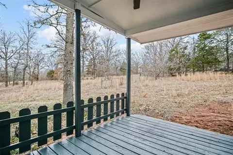 Exterior - 1801 Comanche Rd, Norman, OK 73026 photo 4 of 6