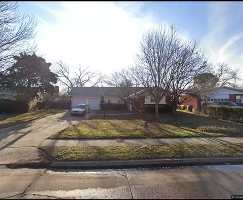 1703 NW 43rd St, Lawton, OK 73505