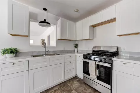 220 S 5th St, Noble, OK 73068