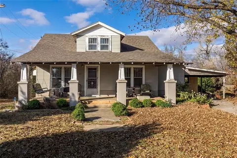 301 E Mckinley Ave, Apache, OK 73006