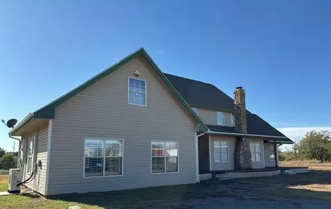 3303 W 7th St, Elk City, OK 73644